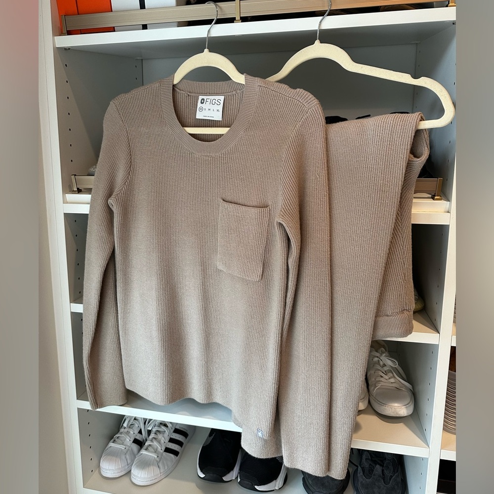 Figs Women Sweater Set in Taupe